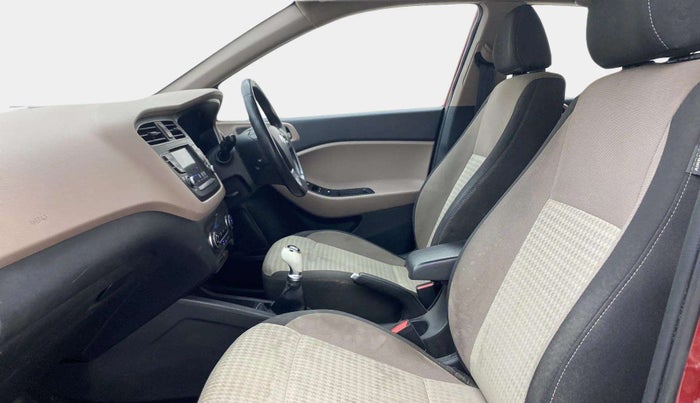 2018 Hyundai Elite i20 ASTA 1.2 (O), Petrol, Manual, 1,21,587 km, Right Side Front Door Cabin