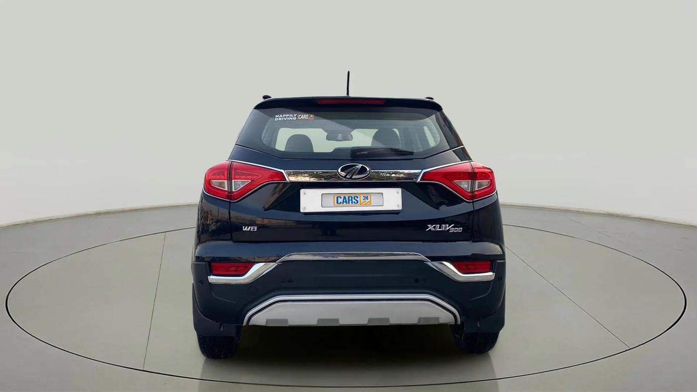 2022 Mahindra XUV300 W8 (O) 1.2 PETROL, Petrol, Manual, 9,381 km, Back/Rear