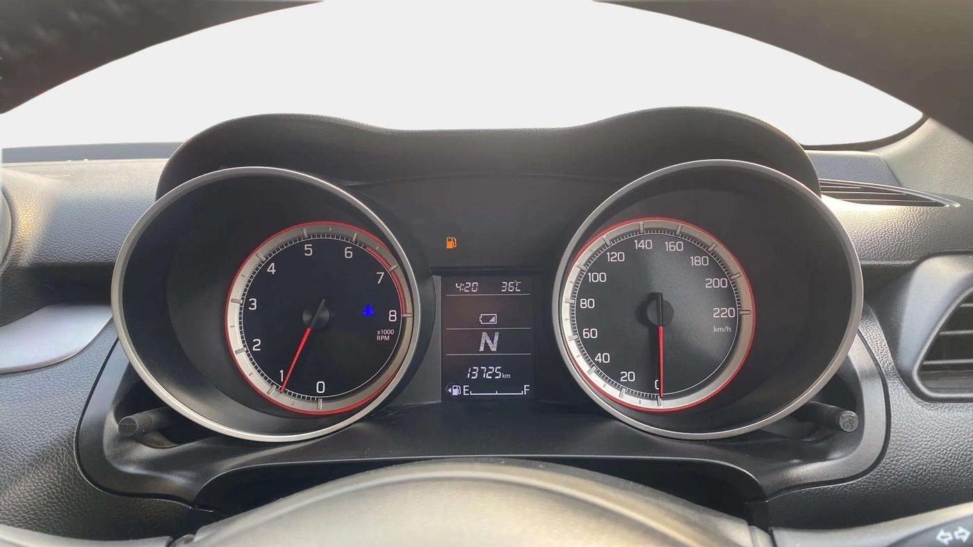 2022 Maruti Swift ZXI AMT, Petrol, Automatic, 13,825 km, Odometer Image