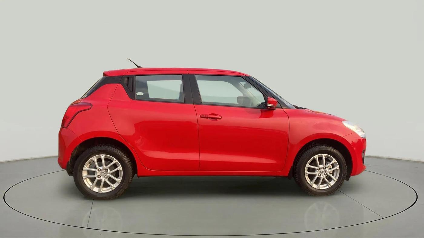 2022 Maruti Swift ZXI AMT, Petrol, Automatic, 13,825 km, Right Side View