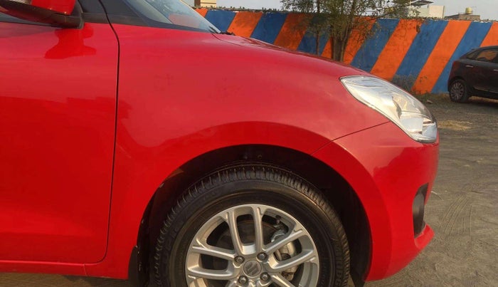 2022 Maruti Swift ZXI AMT, Petrol, Automatic, 13,718 km, Right fender - Slightly dented