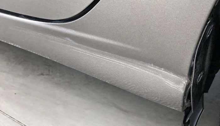 2019 Maruti Ciaz ALPHA  AT 1.5 SHVS PETROL, Petrol, Automatic, 76,868 km, Left running board - Slightly dented