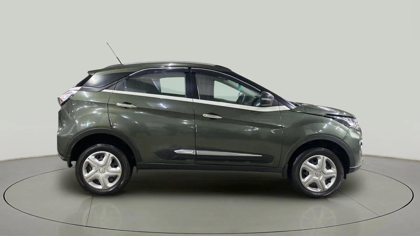 2022 Tata NEXON XM SUNROOF PETROL, Petrol, Manual, 37,856 km, Right Side View