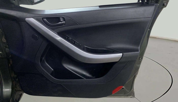 2022 Tata NEXON XM SUNROOF PETROL, Petrol, Manual, 37,856 km, Driver Side Door Panels Control
