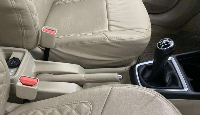 2018 Maruti Dzire VXI, Petrol, Manual, 36,188 km, Gear Lever
