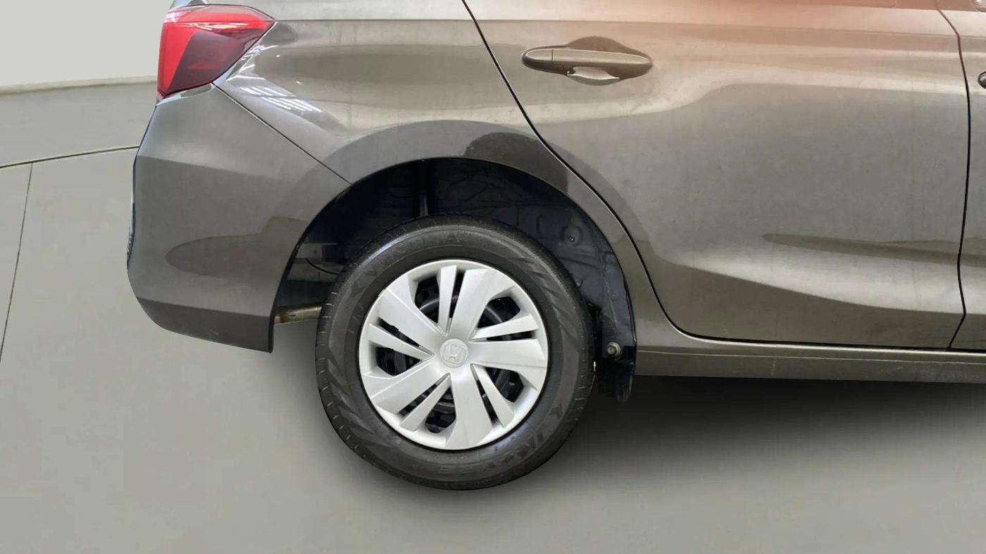 2023 Honda Amaze 1.2L I-VTEC S, Petrol, Manual, 2,344 km, Right Rear Wheel