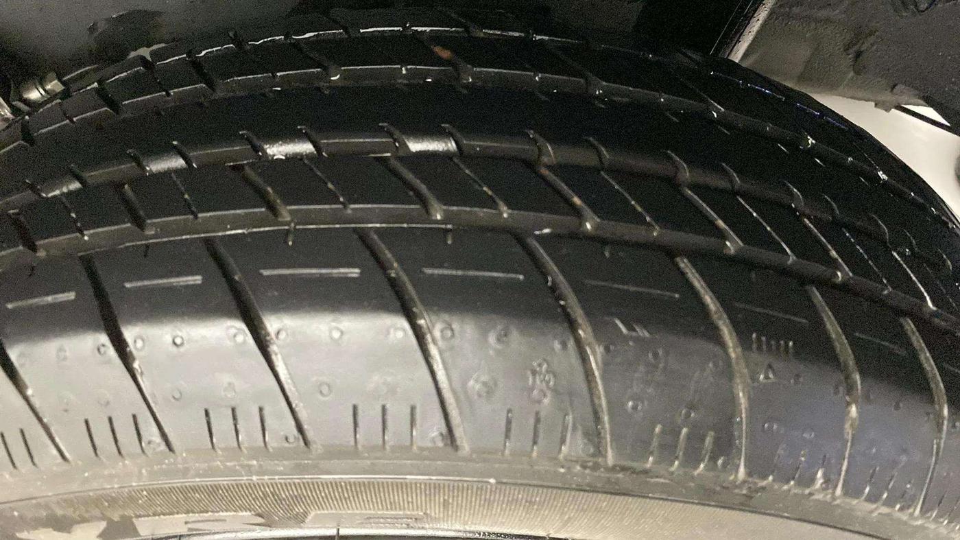 2023 Honda Amaze 1.2L I-VTEC S, Petrol, Manual, 2,344 km, Right Rear Tyre Tread