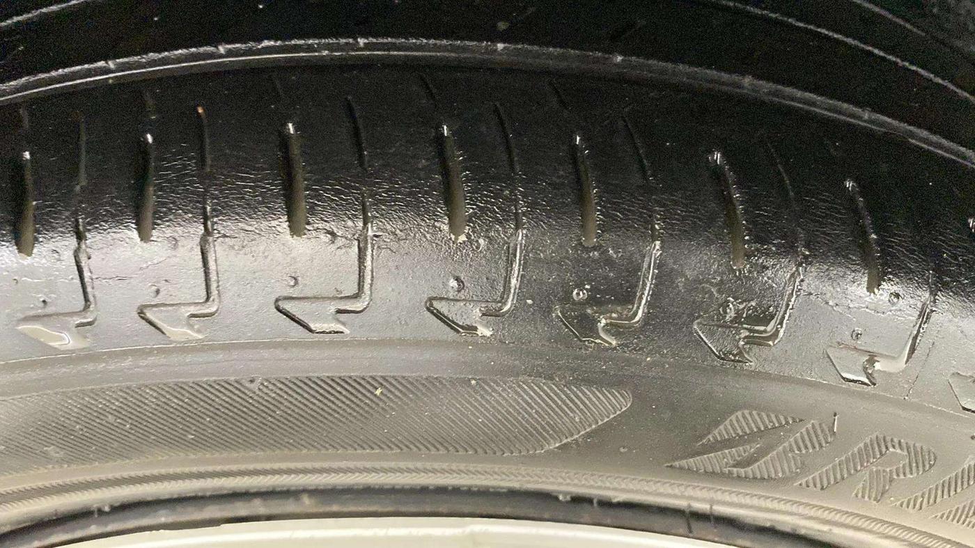 2018 Maruti IGNIS DELTA 1.2 AMT, Petrol, Automatic, 51,630 km, Left Front Tyre Tread