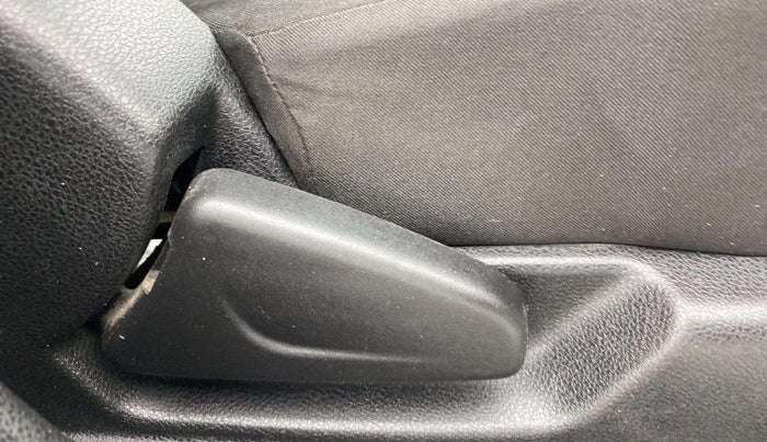 2019 Renault Kwid RXT 1.0 (O), Petrol, Manual, 33,178 km, Driver Side Adjustment Panel