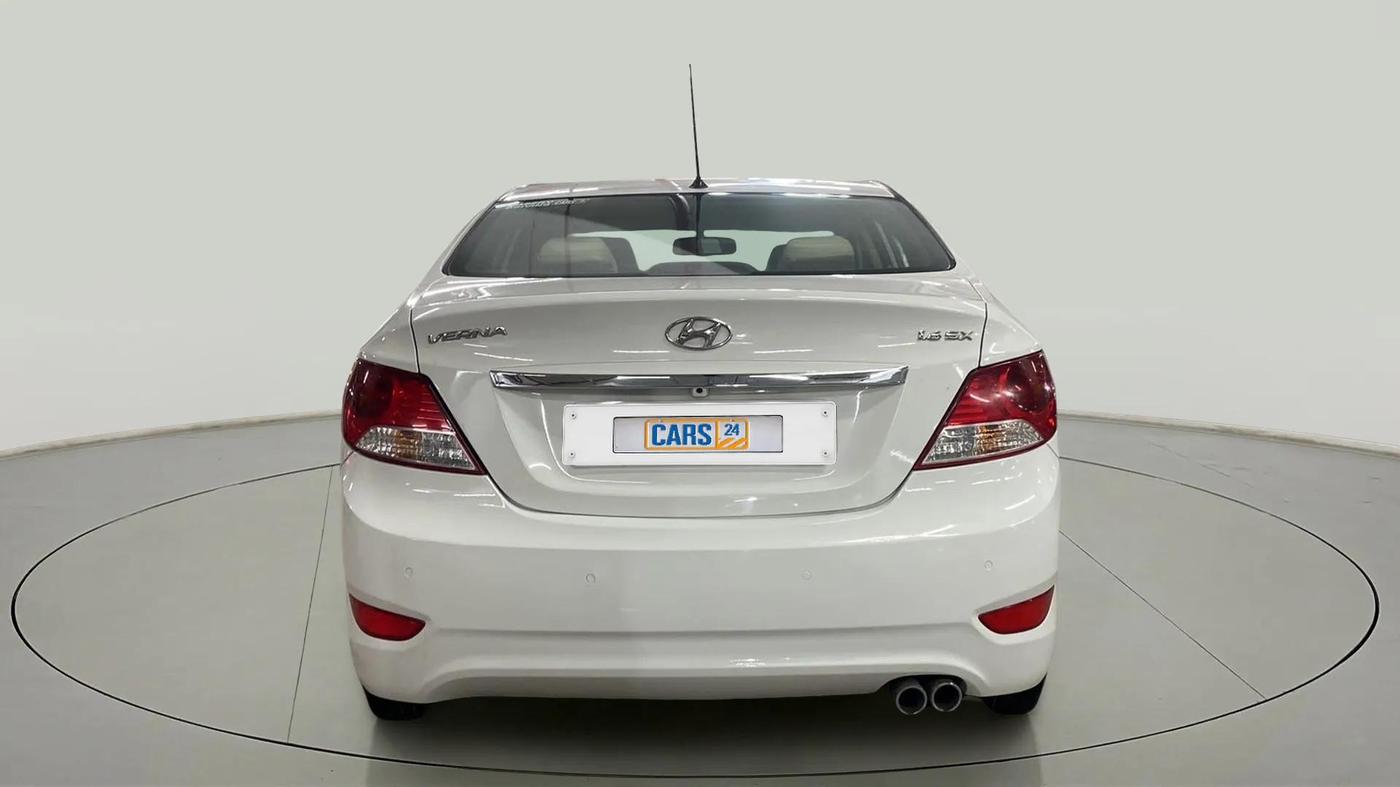 2014 Hyundai Verna FLUIDIC 1.6 VTVT SX AT, Petrol, Automatic, 91,939 km, Back/Rear