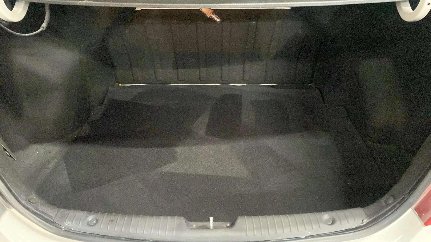 2014 Hyundai Verna FLUIDIC 1.6 VTVT SX AT, Petrol, Automatic, 91,939 km, Boot Inside