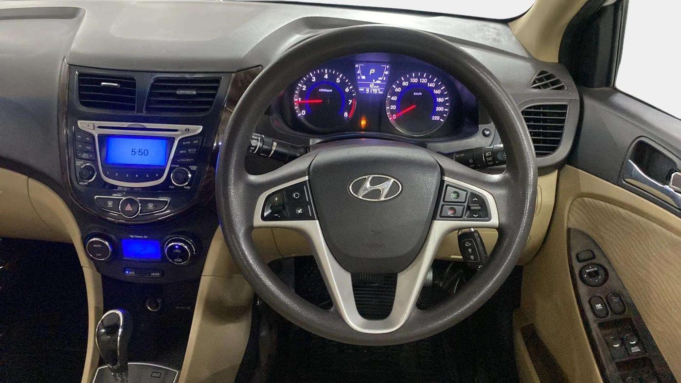 2014 Hyundai Verna FLUIDIC 1.6 VTVT SX AT, Petrol, Automatic, 91,939 km, Steering Wheel Close Up