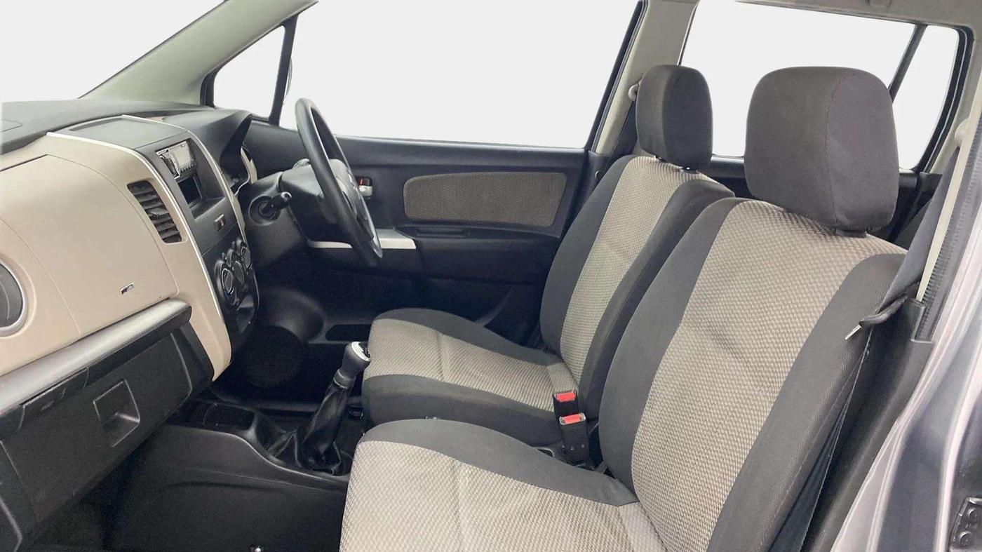 2014 Maruti Wagon R 1.0 LXI, CNG, Manual, 51,882 km, Right Side Front Door Cabin