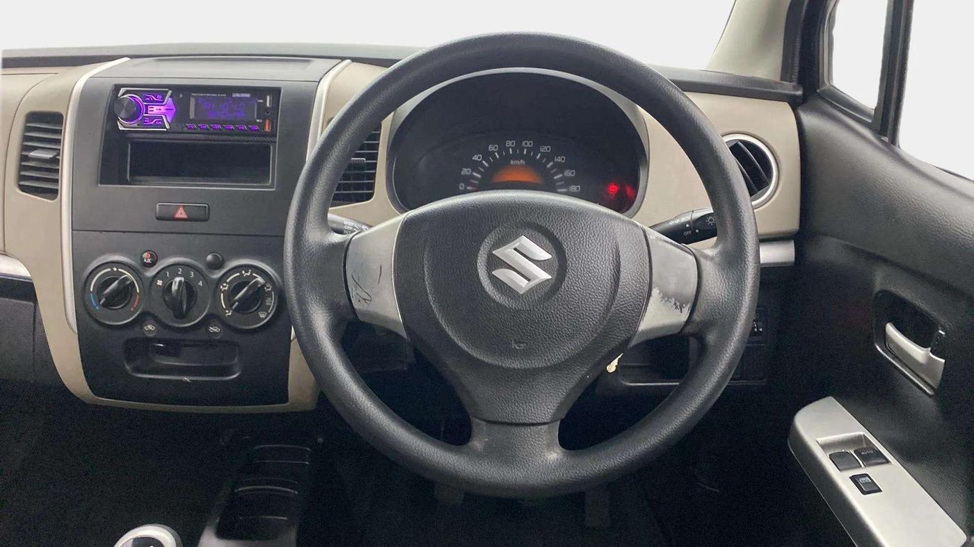2014 Maruti Wagon R 1.0 LXI, CNG, Manual, 51,882 km, Steering Wheel Close Up