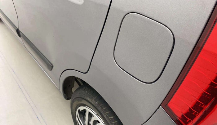 2014 Maruti Wagon R 1.0 LXI, CNG, Manual, 51,503 km, Left quarter panel - Slightly dented