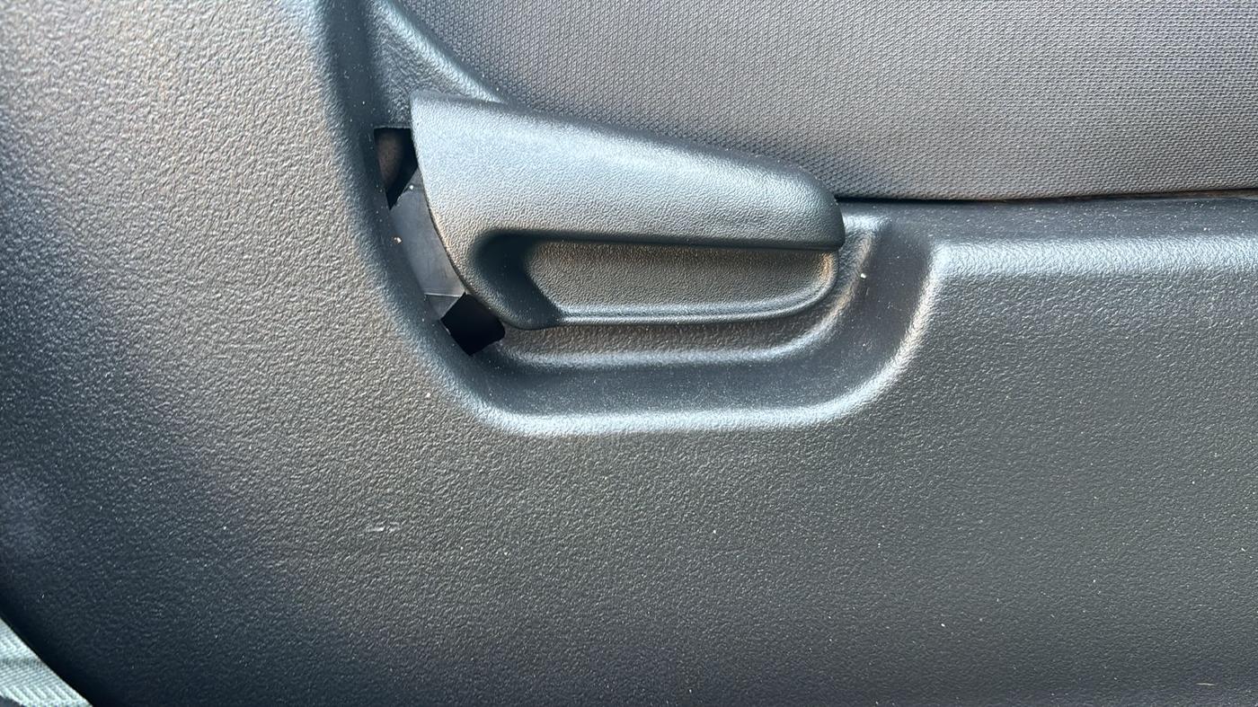 2014 Maruti Wagon R 1.0 LXI, CNG, Manual, 51,882 km, Driver Side Adjustment Panel