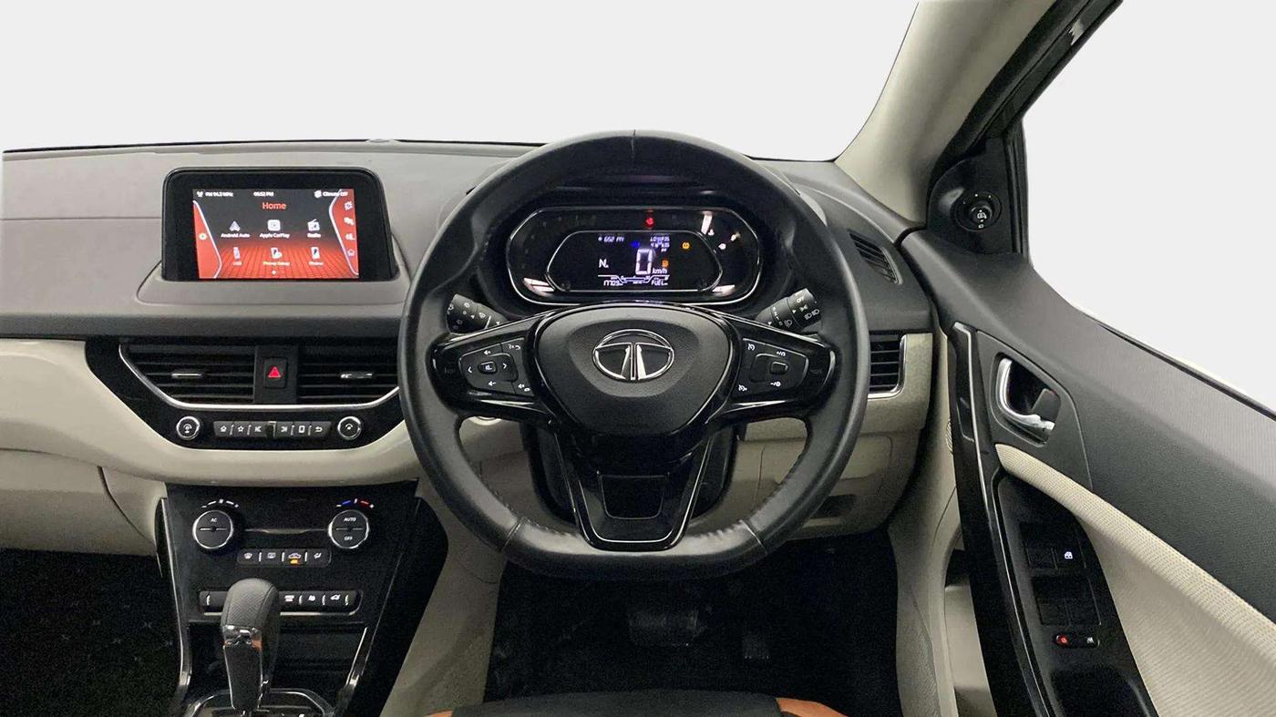 2020 Tata NEXON XZA PLUS (O) PETROL, Petrol, Automatic, 18,203 km, Steering Wheel Close Up
