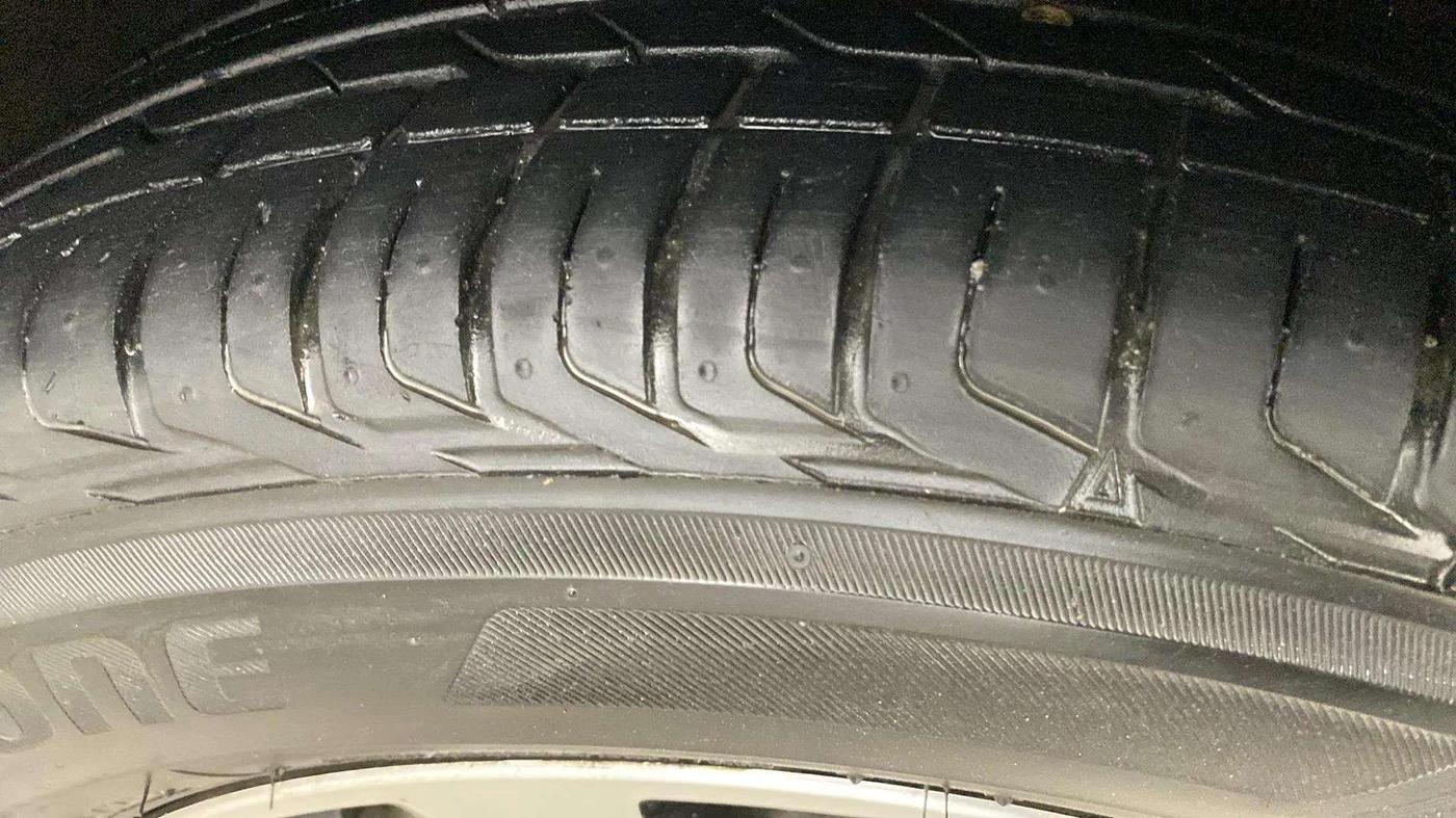 2020 Tata NEXON XZA PLUS (O) PETROL, Petrol, Automatic, 18,203 km, Left Rear Tyre Tread