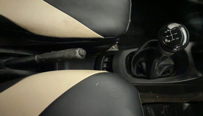 2015 Maruti Wagon R 1.0 LXI CNG, CNG, Manual, 70,504 km, Gear Lever