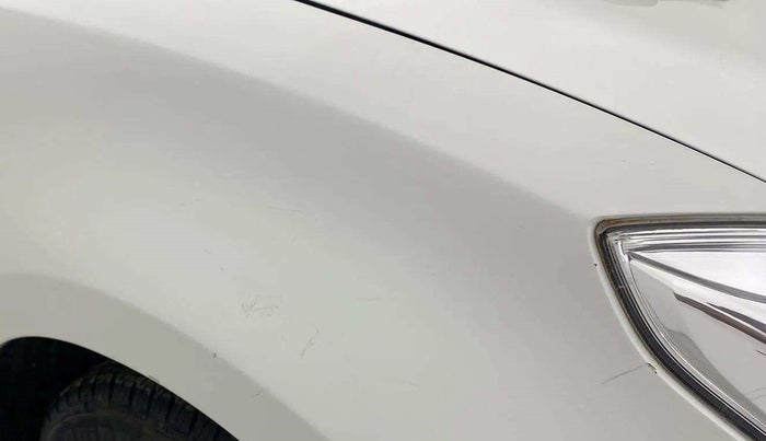 2018 Maruti Dzire VXI, Petrol, Manual, 63,303 km, Right fender - Minor scratches