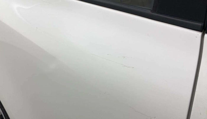 2018 Maruti Dzire VXI, Petrol, Manual, 63,303 km, Right rear door - Minor scratches