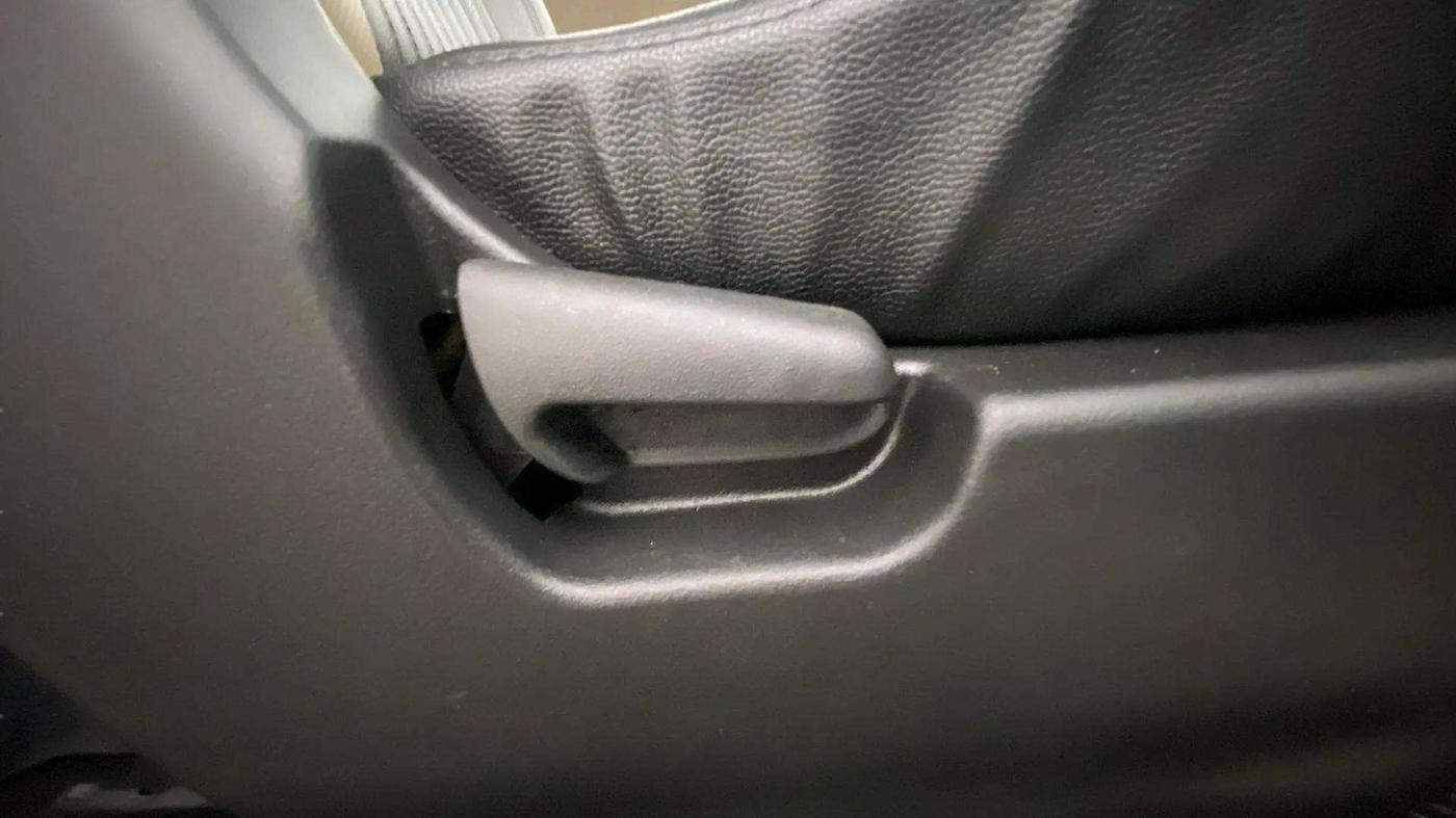 2017 Maruti Wagon R 1.0 VXI AMT, Petrol, Automatic, 25,326 km, Driver Side Adjustment Panel