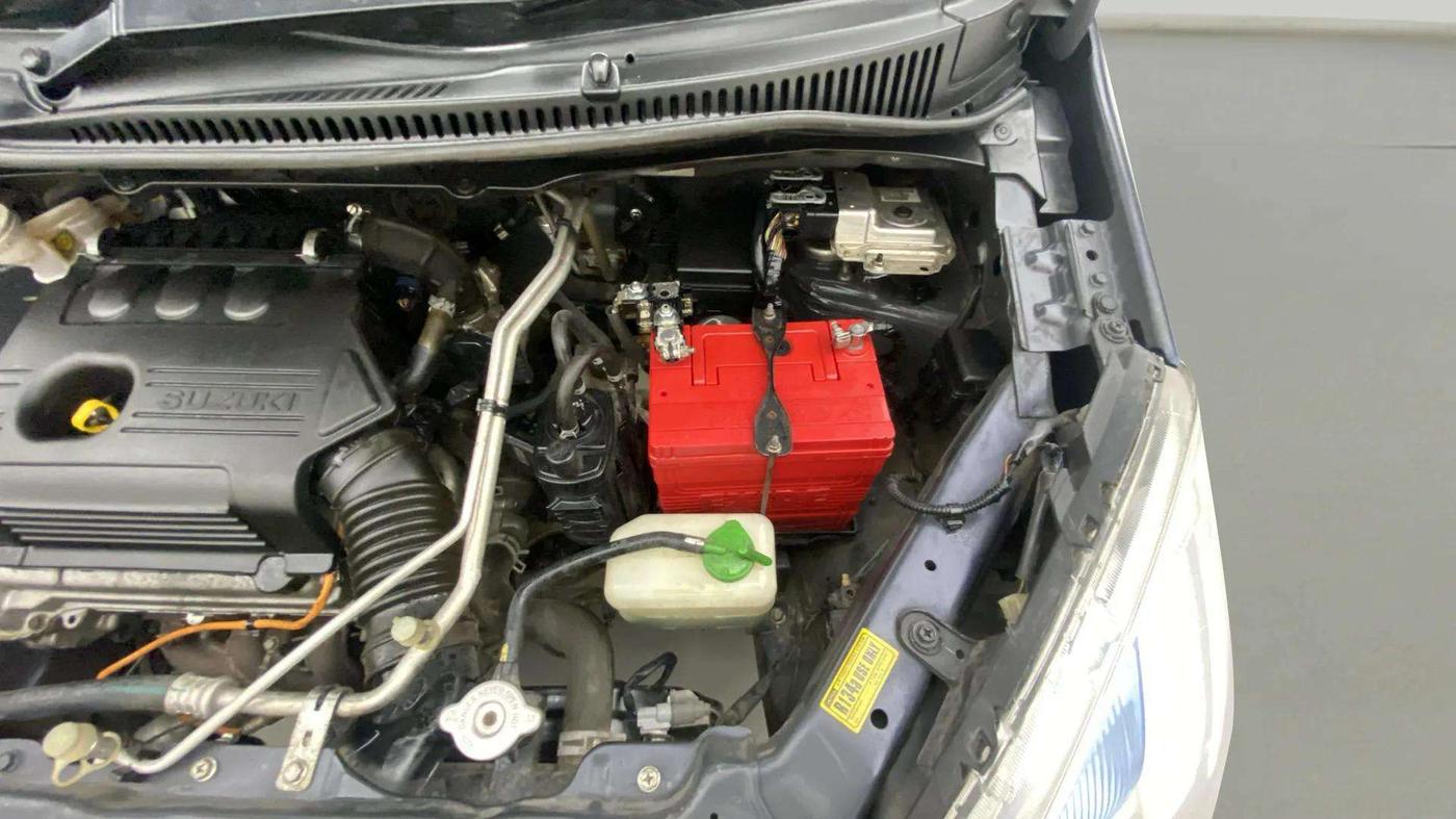 2017 Maruti Wagon R 1.0 VXI AMT, Petrol, Automatic, 25,326 km, Engine View - Left