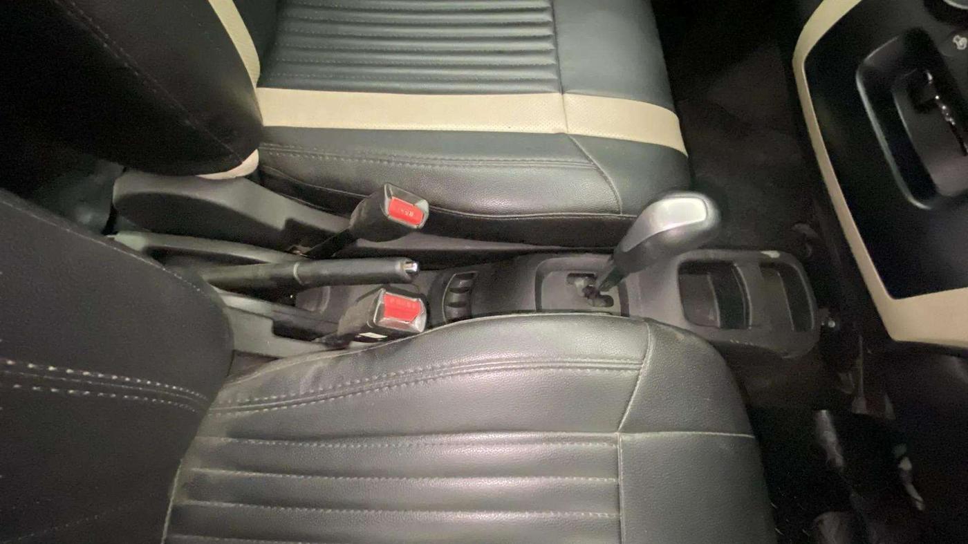2017 Maruti Wagon R 1.0 VXI AMT, Petrol, Automatic, 25,326 km, Gear Lever