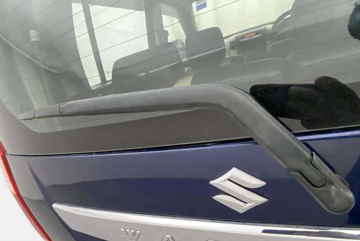 2017 Maruti Wagon R 1.0 VXI AMT, Petrol, Automatic, 25,326 km, Rear Wiper