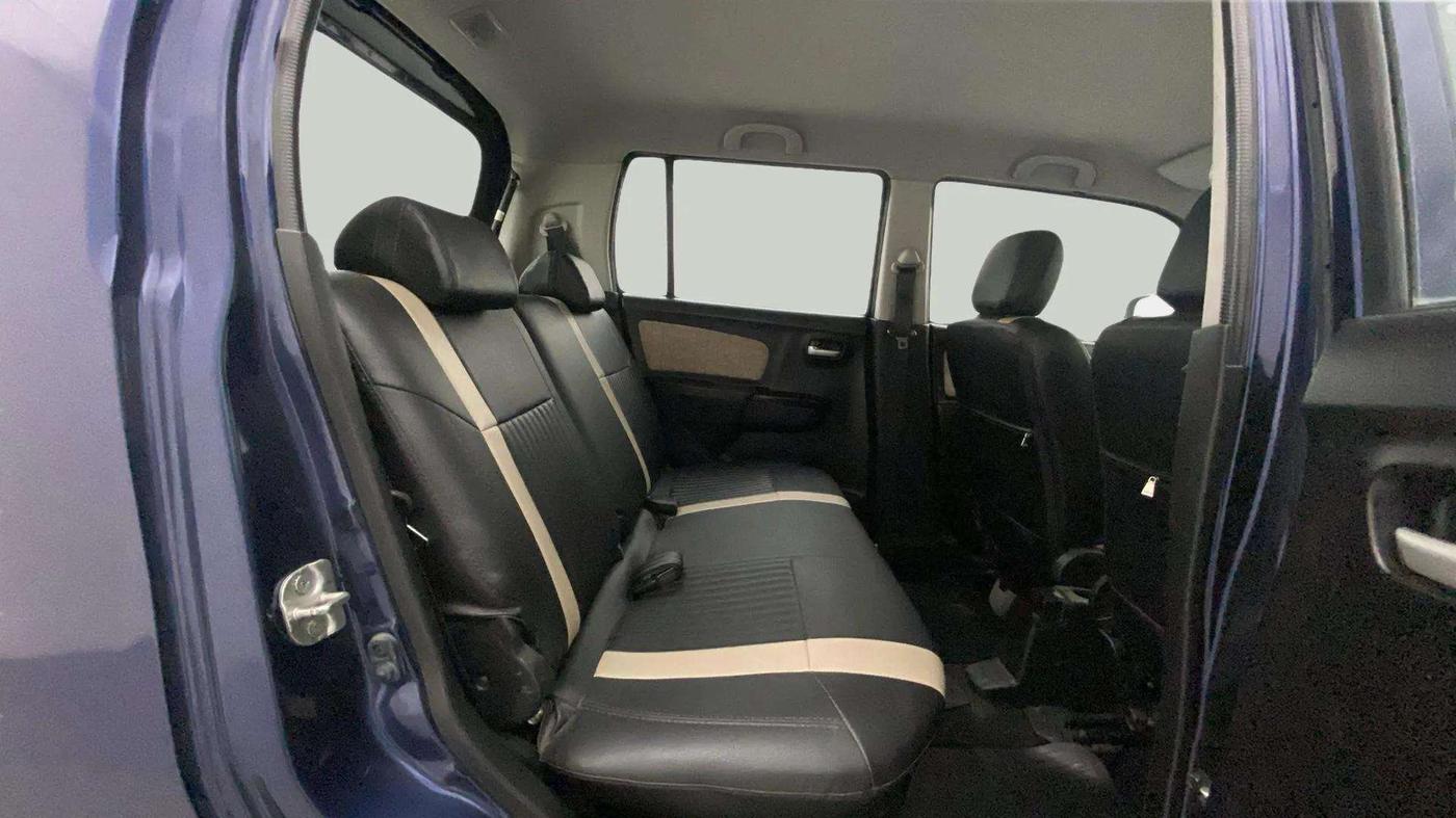 2017 Maruti Wagon R 1.0 VXI AMT, Petrol, Automatic, 25,326 km, Right Side Rear Door Cabin