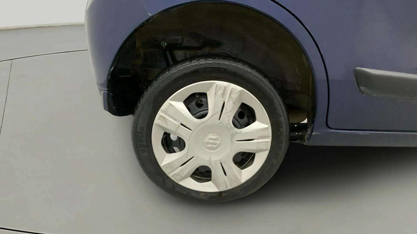 2017 Maruti Wagon R 1.0 VXI AMT, Petrol, Automatic, 25,326 km, Right Rear Wheel