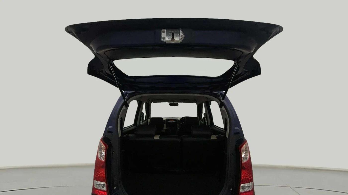 2017 Maruti Wagon R 1.0 VXI AMT, Petrol, Automatic, 25,326 km, Boot Inside