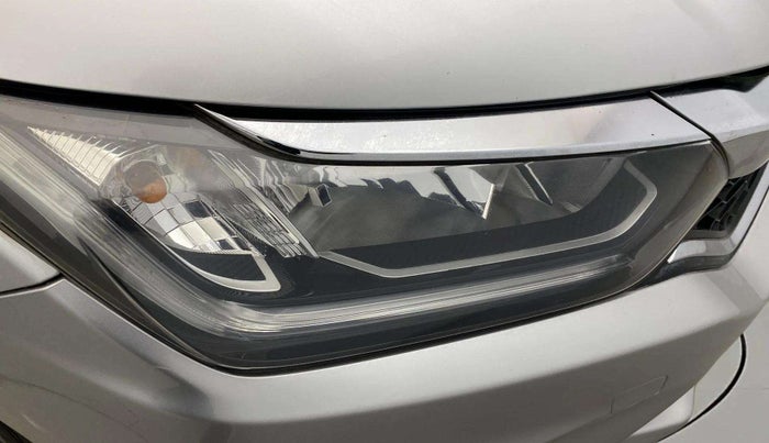 2017 Honda City 1.5L I-VTEC V MT, Petrol, Manual, 17,128 km, Right headlight - Minor scratches