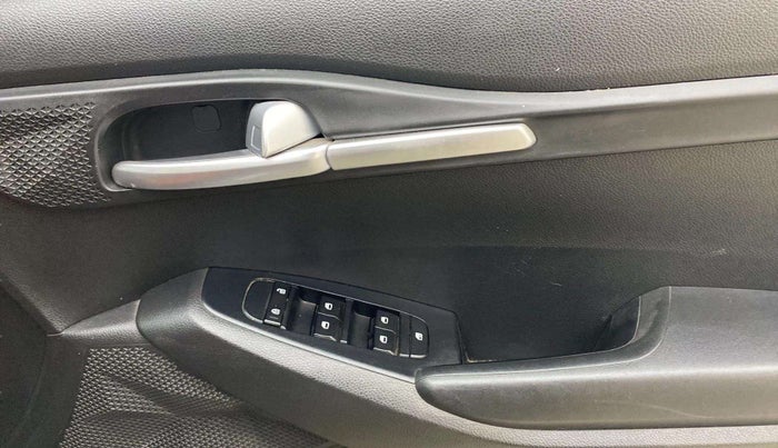 2021 KIA SELTOS HTE 1.5 DIESEL, Diesel, Manual, 41,530 km, Driver Side Door Panels Control