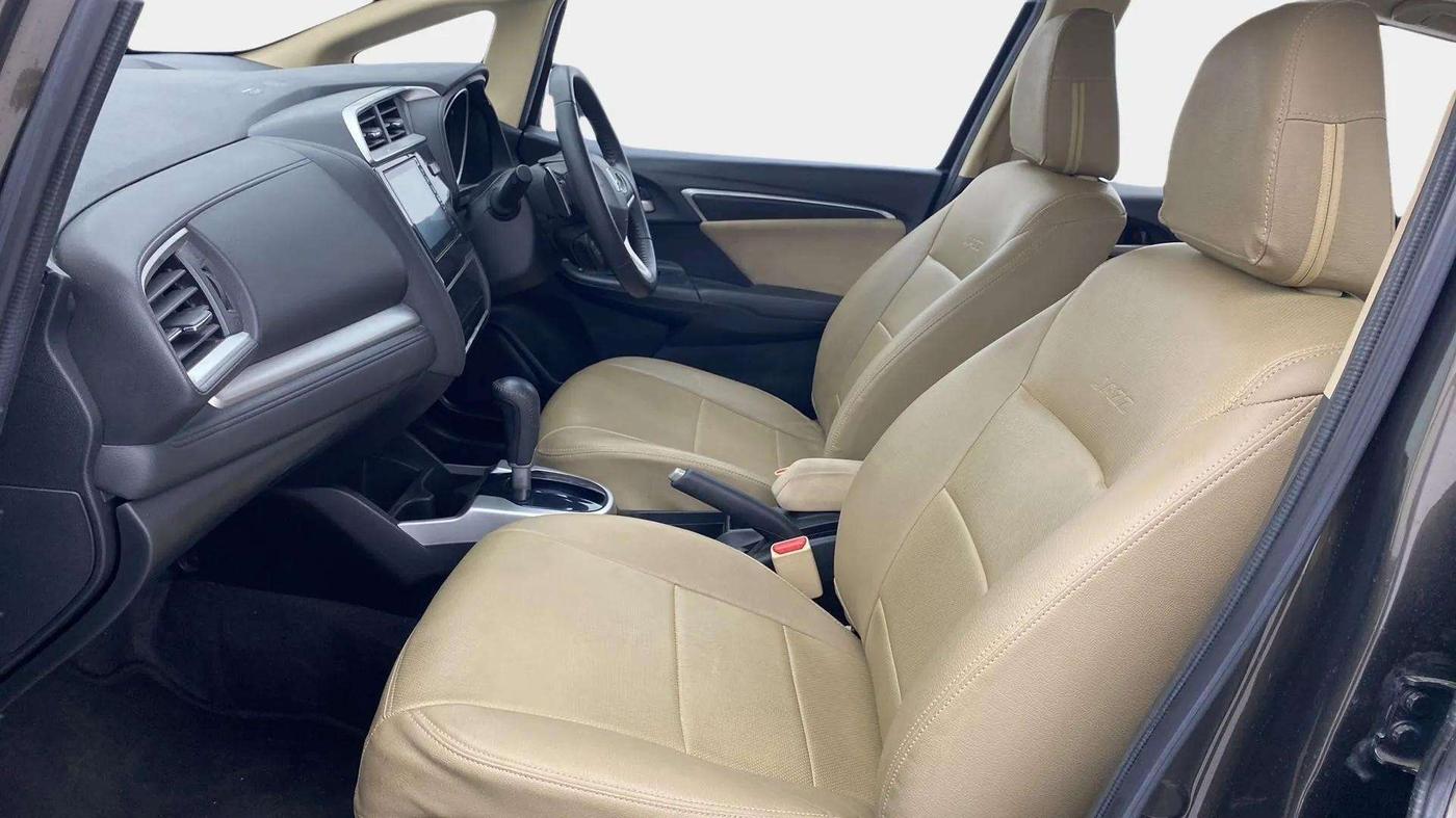 2021 Honda Jazz 1.2L I-VTEC ZX CVT, Petrol, Automatic, 22,572 km, Right Side Front Door Cabin