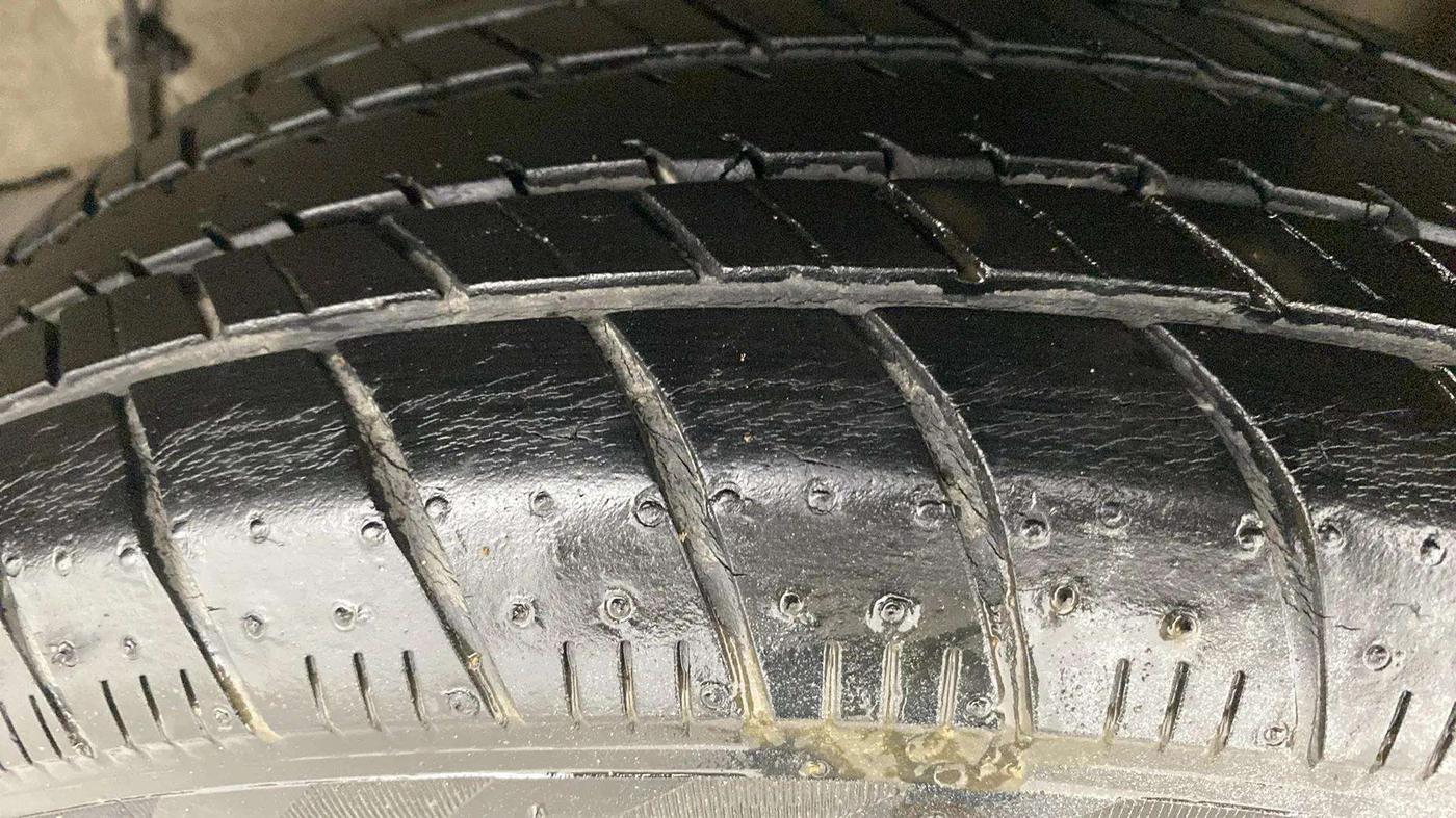 2019 Maruti Celerio VXI AMT (O), Petrol, Automatic, 34,865 km, Left Rear Tyre Tread