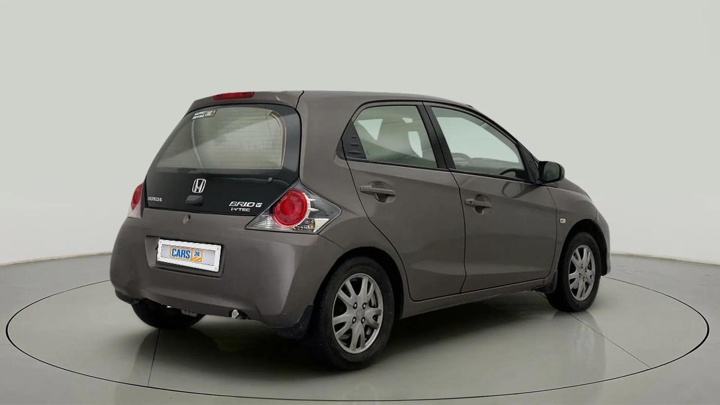 2013 Honda Brio V MT, CNG, Manual, 82,162 km, Right Back Diagonal