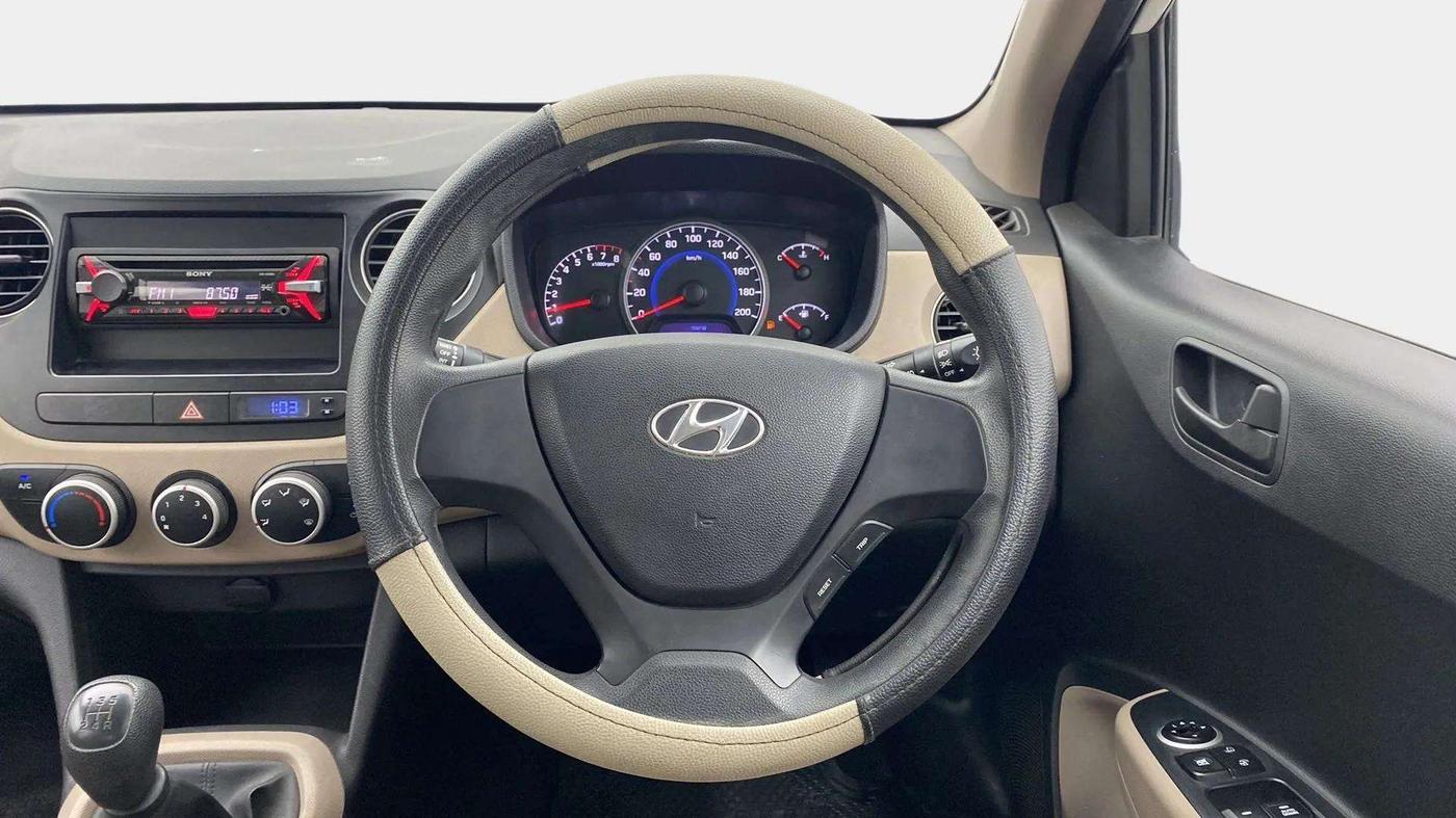 2015 Hyundai Grand i10 MAGNA 1.2 KAPPA VTVT, Petrol, Manual, 24,383 km, Steering Wheel Close Up