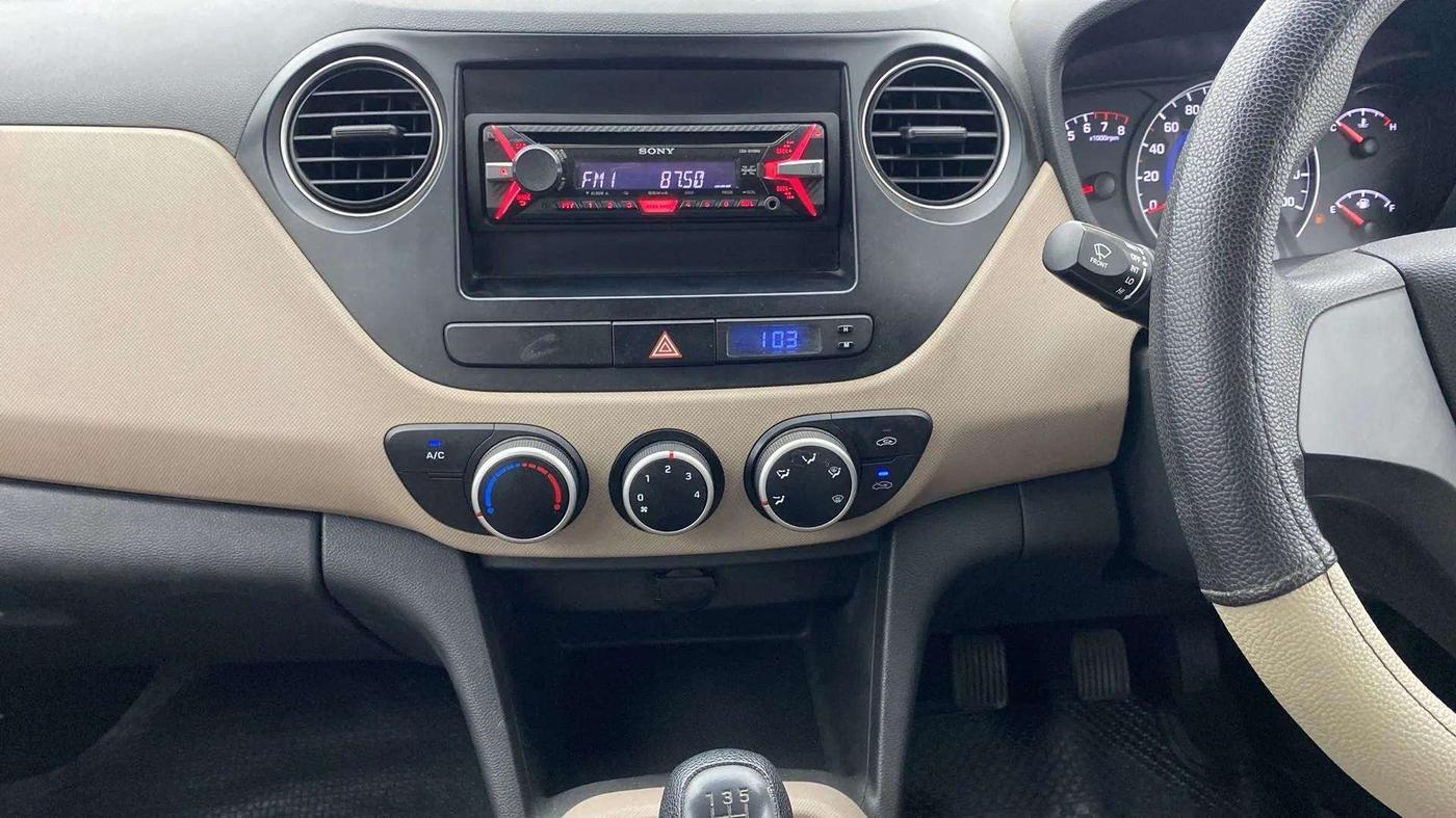 2015 Hyundai Grand i10 MAGNA 1.2 KAPPA VTVT, Petrol, Manual, 24,383 km, Air Conditioner