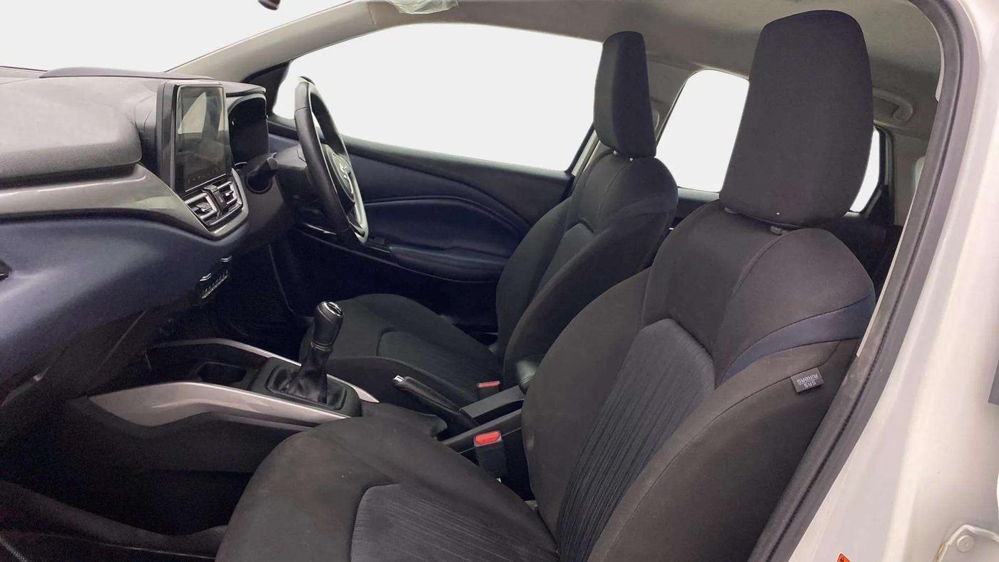 2022 Maruti Baleno ALPHA PETROL 1.2, Petrol, Manual, 38,721 km, Right Side Front Door Cabin