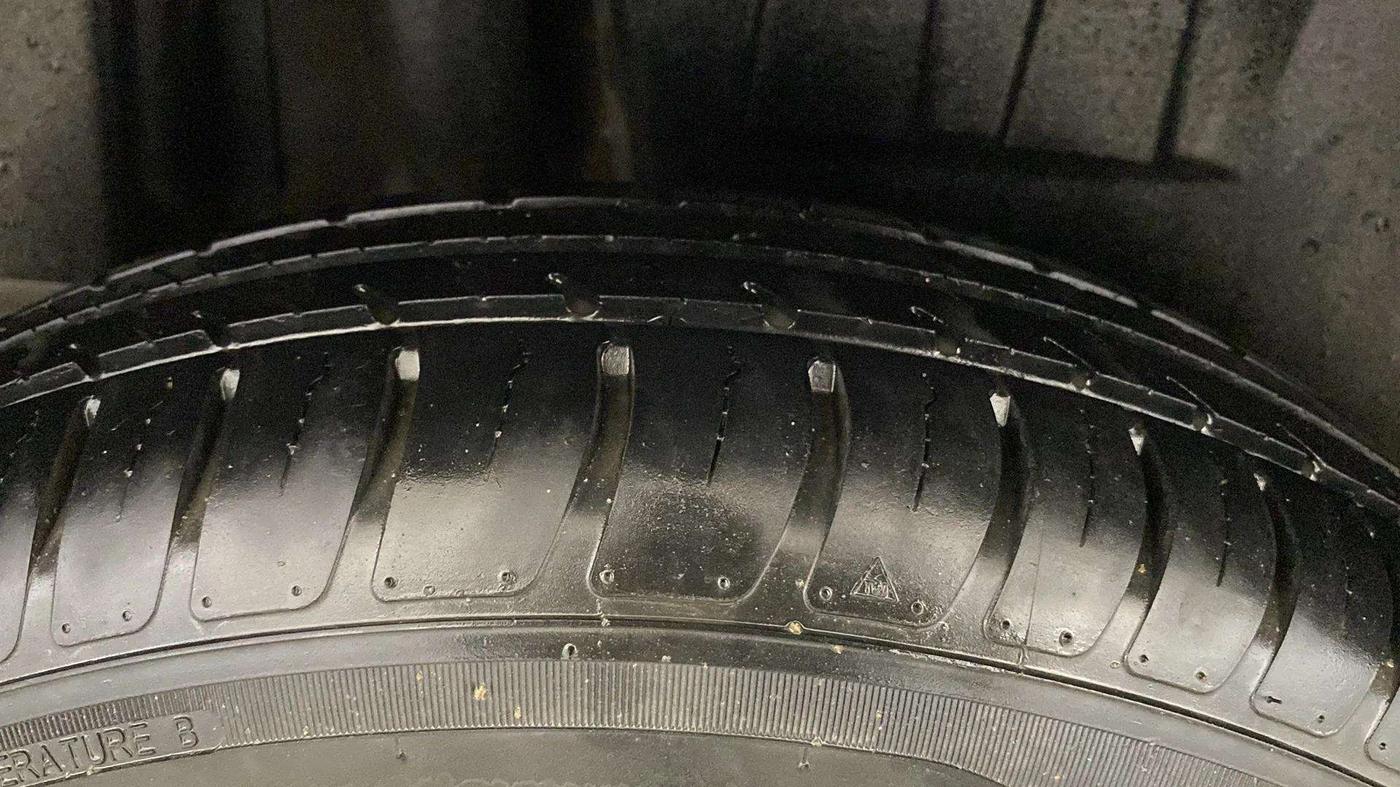 2018 Maruti Dzire VXI, Petrol, Manual, 58,157 km, Right Rear Tyre Tread