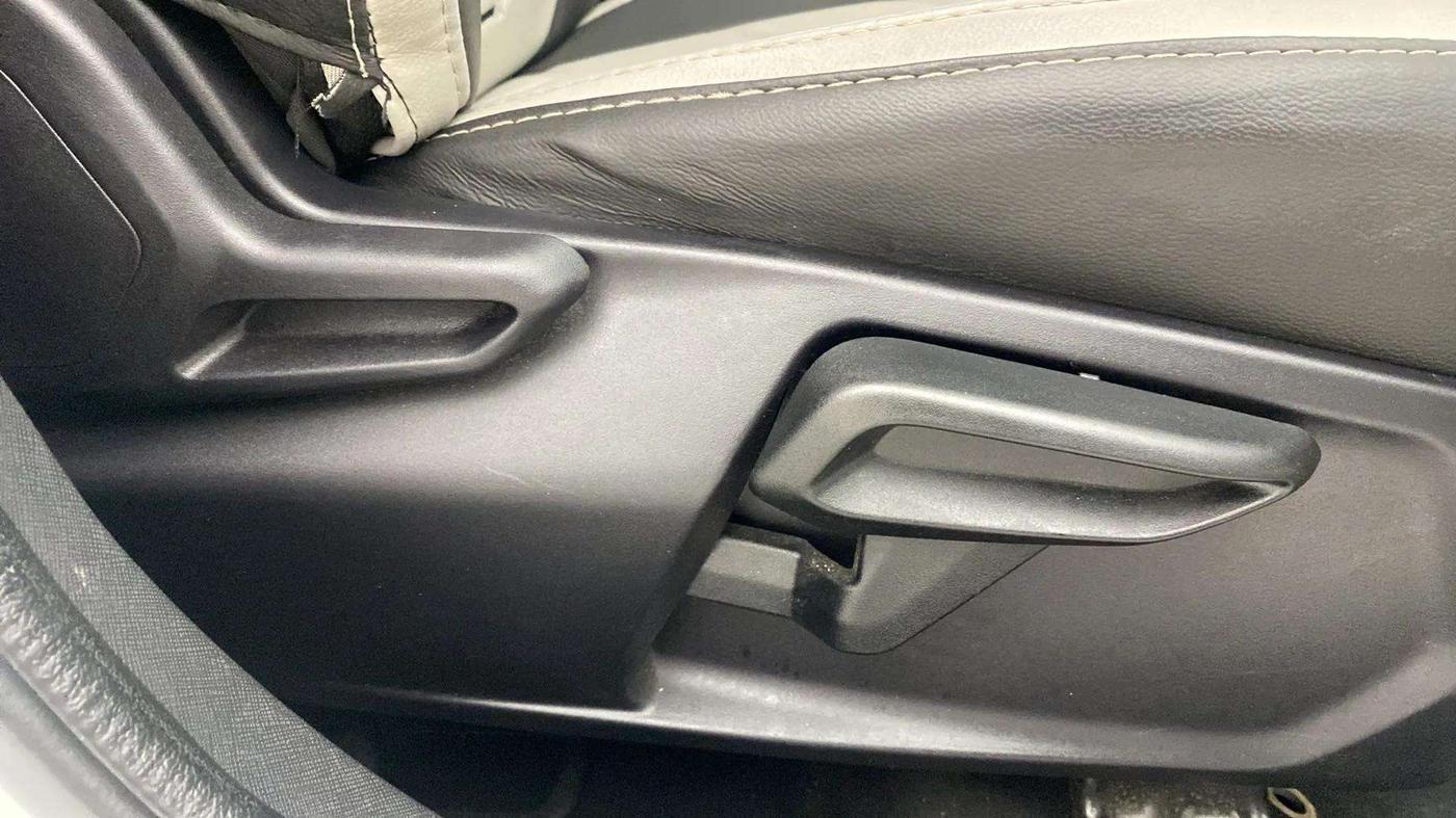 2023 Tata NEXON XZA PLUS DIESEL, Diesel, Automatic, 16,048 km, Driver Side Adjustment Panel