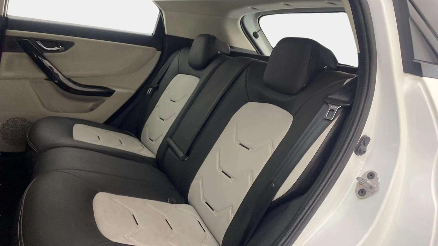 2023 Tata NEXON XZA PLUS DIESEL, Diesel, Automatic, 16,048 km, Right Side Rear Door Cabin