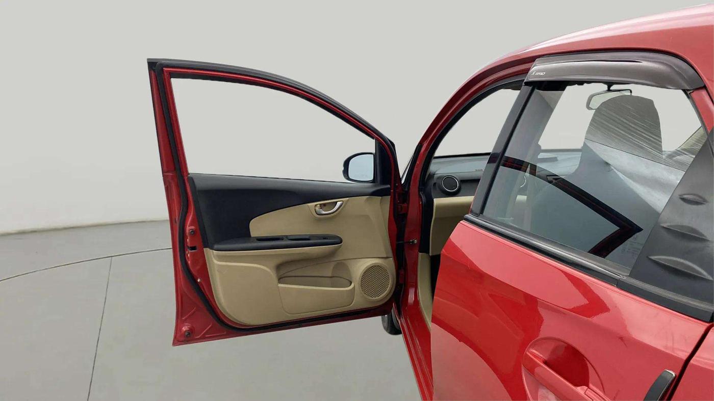 2015 Honda Brio VX MT, Petrol, Manual, 85,957 km, LHS Front Door