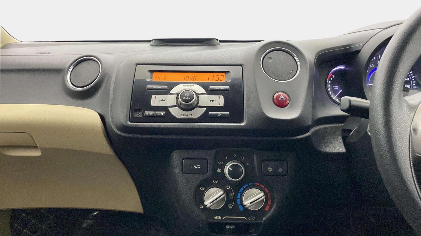 2015 Honda Brio VX MT, Petrol, Manual, 85,957 km, Air Conditioner