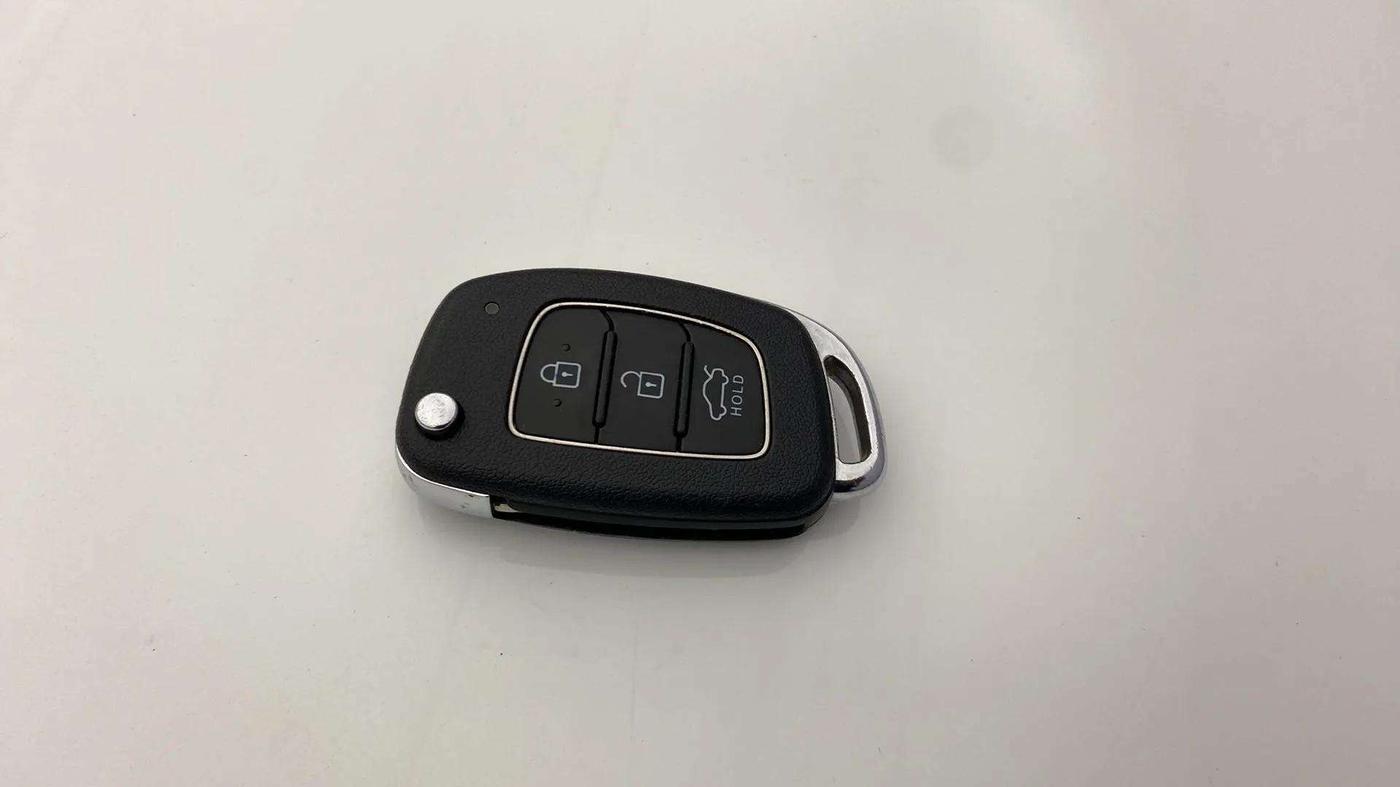 2022 Hyundai GRAND I10 NIOS SPORTZ 1.2 KAPPA VTVT, Petrol, Manual, 24,998 km, Key Close Up