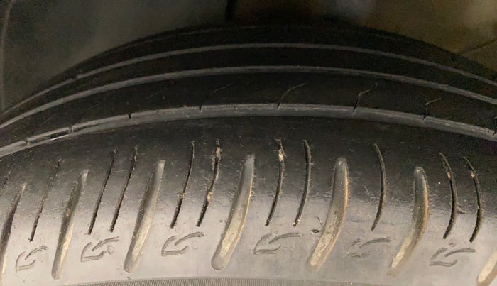2021 KIA SONET GTX PLUS 1.5 AT, Diesel, Automatic, 38,779 km, Left Front Tyre Tread