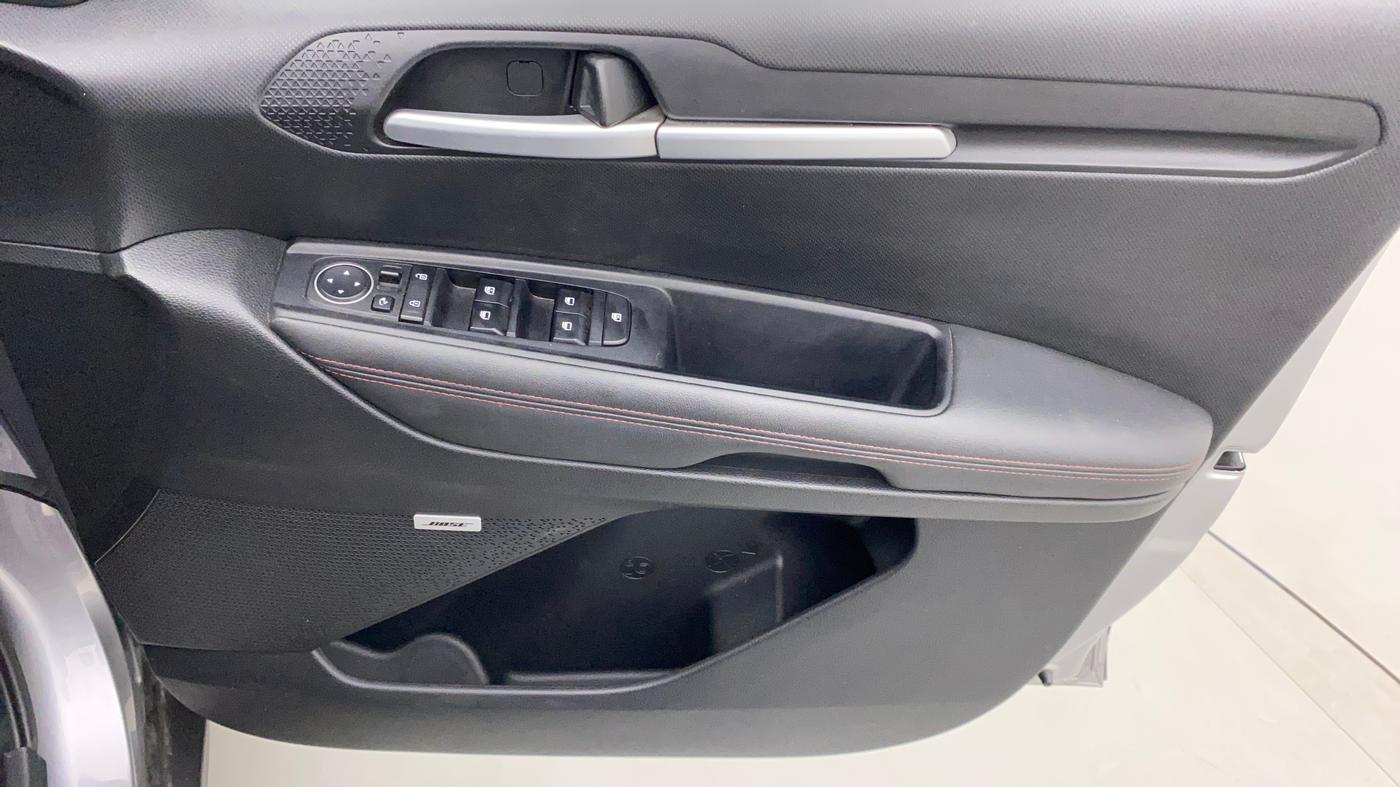 2021 KIA SONET GTX PLUS 1.5 AT, Diesel, Automatic, 38,779 km, Driver Side Door Panels Control