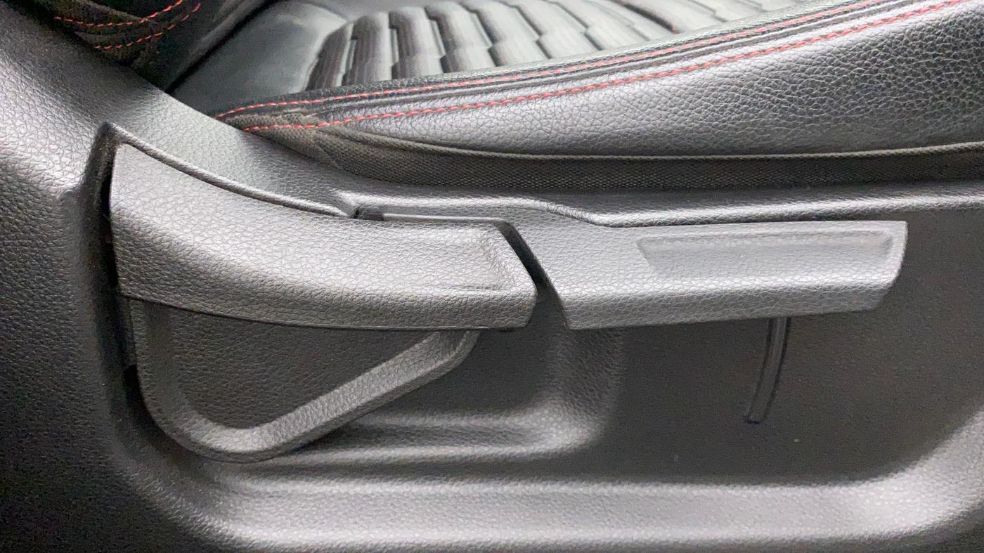 2021 KIA SONET GTX PLUS 1.5 AT, Diesel, Automatic, 38,779 km, Driver Side Adjustment Panel