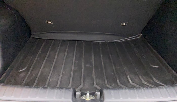 2021 KIA SONET GTX PLUS 1.5 AT, Diesel, Automatic, 38,779 km, Boot Inside